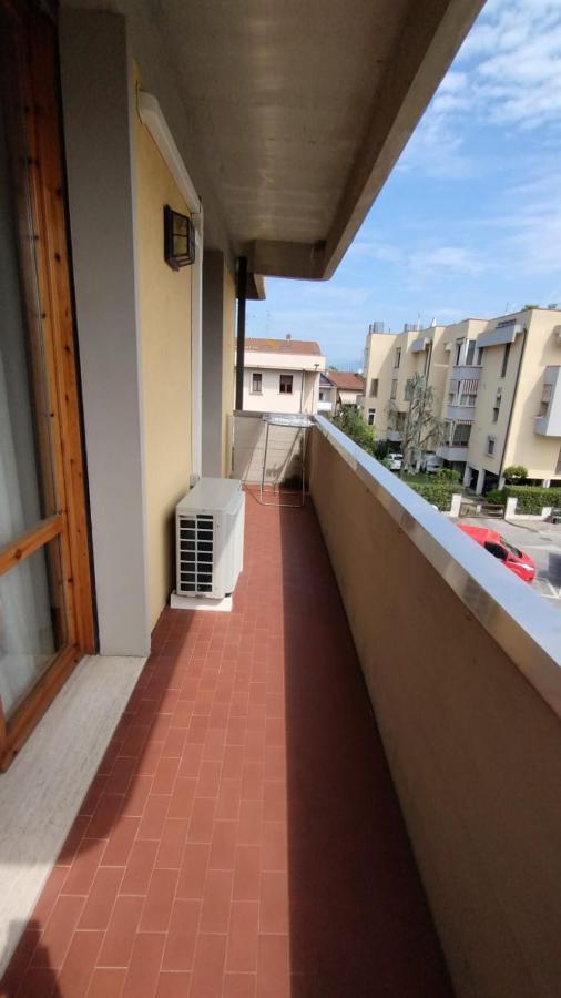 Apartament La Casa Dei Viaggiatori - Viareggio - Posto Auto Gratuito Zewnętrze zdjęcie