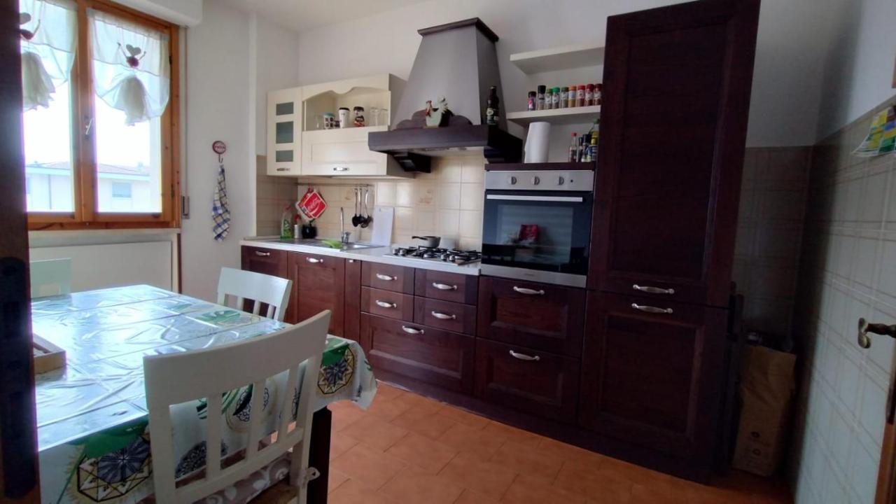 Apartament La Casa Dei Viaggiatori - Viareggio - Posto Auto Gratuito Zewnętrze zdjęcie