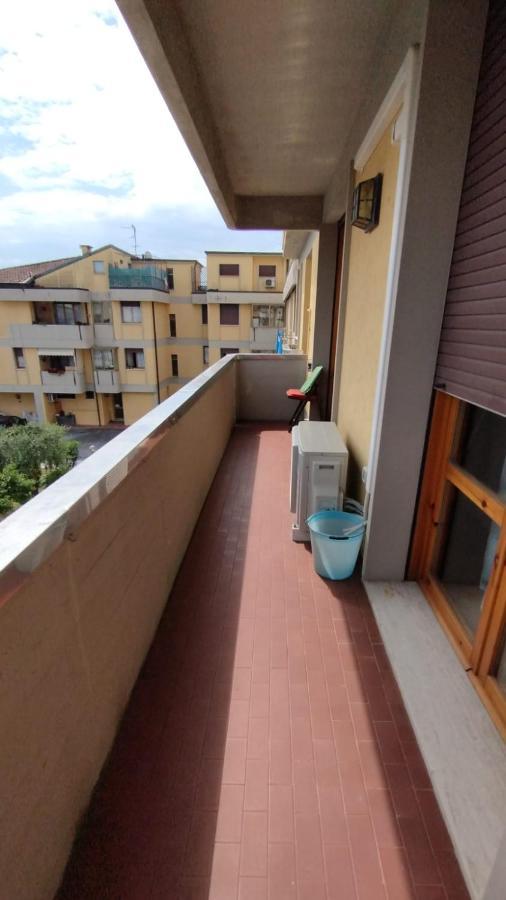 Apartament La Casa Dei Viaggiatori - Viareggio - Posto Auto Gratuito Zewnętrze zdjęcie